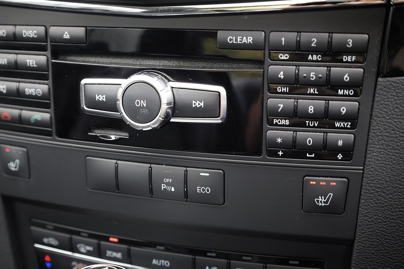 Mercedes-Benz E350 CGI 3.5 V6 SE Coupe 1 Lady Owner + Full Mercedes Main Dealer History + Pano Roof Image 13