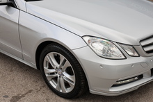 Mercedes-Benz E350 CGI 3.5 V6 SE Coupe 1 Lady Owner + Full Mercedes Main Dealer History + Pano Roof - Thumb 19