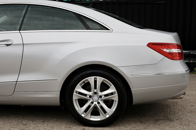 Mercedes-Benz E350 CGI 3.5 V6 SE Coupe 1 Lady Owner + Full Mercedes Main Dealer History + Pano Roof Image 29
