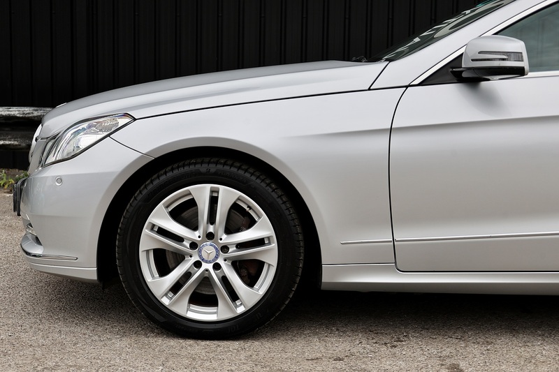 Mercedes-Benz E350 CGI 3.5 V6 SE Coupe 1 Lady Owner + Full Mercedes Main Dealer History + Pano Roof Image 28