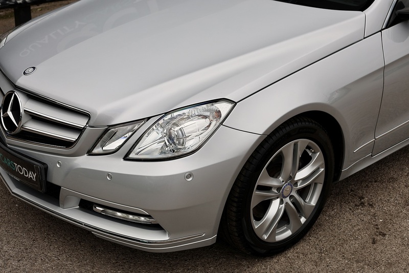 Mercedes-Benz E350 CGI 3.5 V6 SE Coupe 1 Lady Owner + Full Mercedes Main Dealer History + Pano Roof Image 27