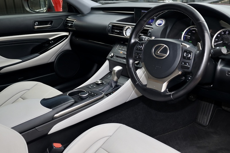 Lexus RC 300h Luxury RC 300h Luxury 2.5 2dr Coupe Automatic Petrol Hybrid Image 7