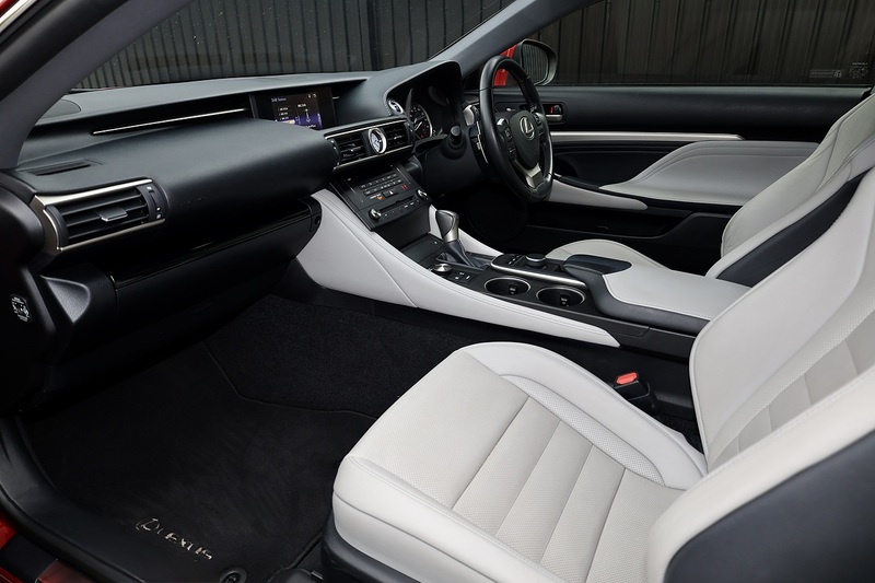 Lexus RC 300h Luxury RC 300h Luxury 2.5 2dr Coupe Automatic Petrol Hybrid Image 2