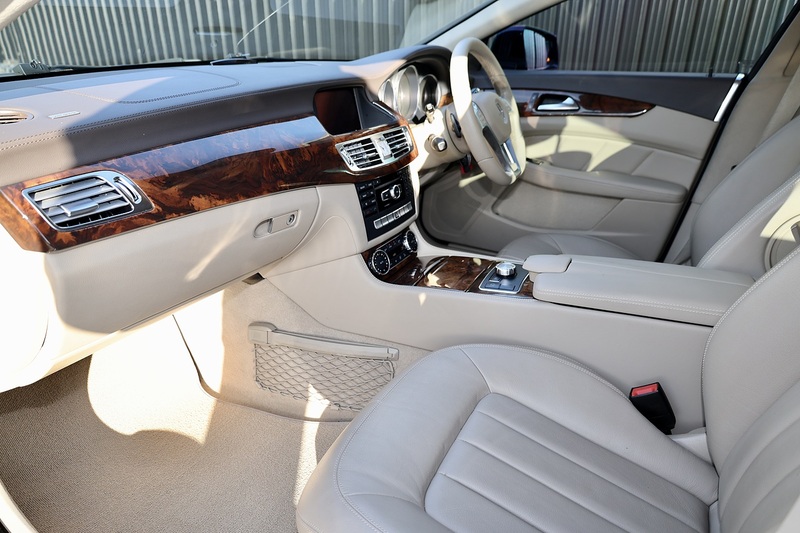 Mercedes-Benz CLS 350 CDI AMG Sport Rare Spec +  £7k Cost Options + Just Serviced by MB Image 2