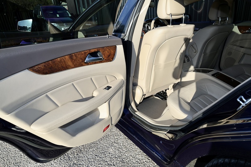Mercedes-Benz CLS 350 CDI AMG Sport Rare Spec +  £7k Cost Options + Just Serviced by MB Image 42