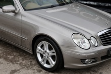 Mercedes-Benz E320 CDI Avantgarde 2 Former Keepers + 17 Services + Rare Spec + ULEZ - Thumb 17