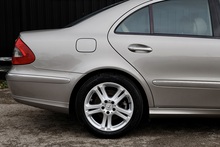 Mercedes-Benz E320 CDI Avantgarde 2 Former Keepers + 17 Services + Rare Spec + ULEZ - Thumb 15