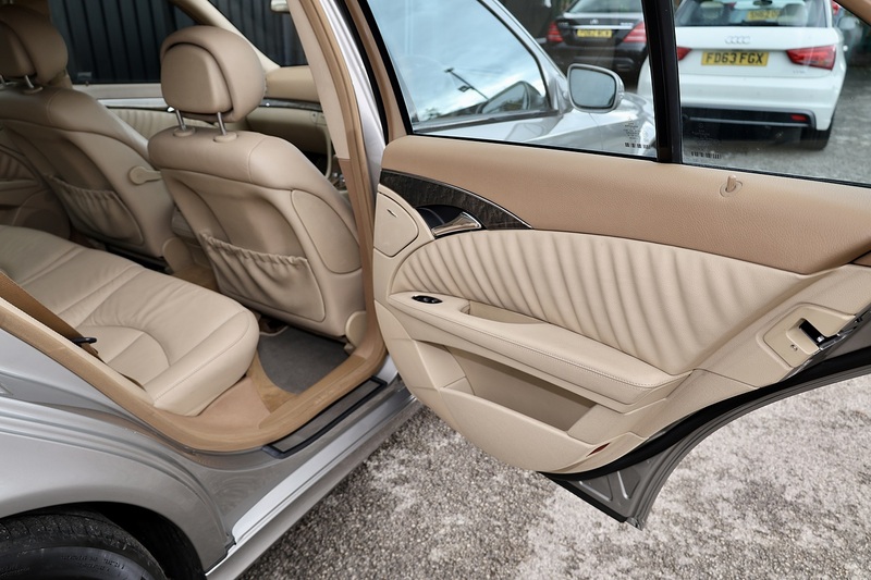 Mercedes-Benz E320 CDI Avantgarde 2 Former Keepers + 17 Services + Rare Spec + ULEZ Image 21
