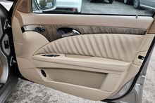 Mercedes-Benz E320 CDI Avantgarde 2 Former Keepers + 17 Services + Rare Spec + ULEZ - Thumb 24