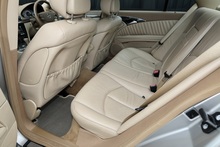 Mercedes-Benz E320 CDI Avantgarde 2 Former Keepers + 17 Services + Rare Spec + ULEZ - Thumb 10