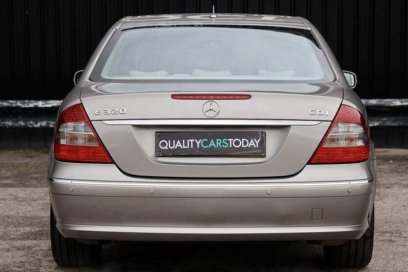 Mercedes-Benz E320 CDI Avantgarde 2 Former Keepers + 17 Services + Rare Spec + ULEZ Image 4