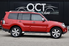 Mitsubishi Shogun LWB Diamond 3.2 DI-D Automatic + 7 Seats + Sunroof + Navigation + R.Camera - Thumb 3