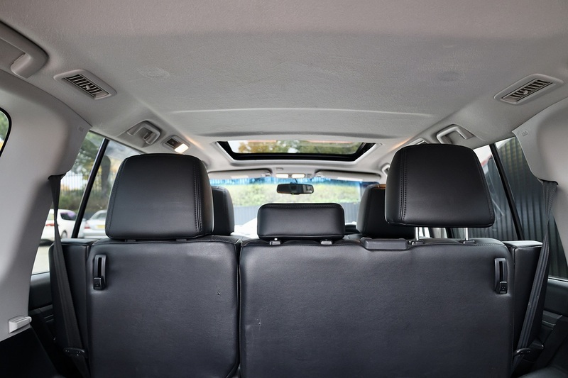 Mitsubishi Shogun LWB Diamond 3.2 DI-D Automatic + 7 Seats + Sunroof + Navigation + R.Camera Image 28