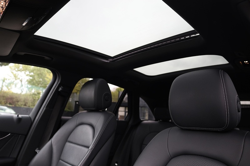 Mercedes-Benz GLC 350d AMG Line Prem+ 1 Former Keeper + Full Dealer History + Pano Roof + 360 Cameras Image 12