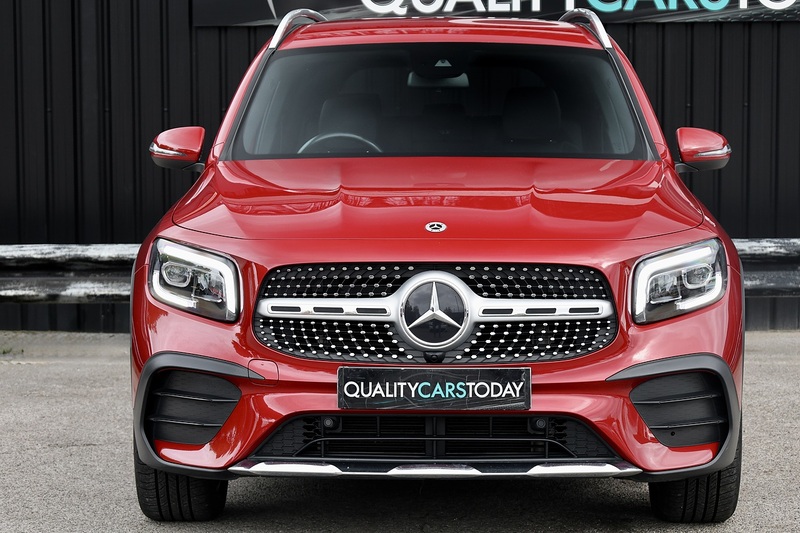 Mercedes-Benz GLB 200 AMG Line Full Service History + MANUFAKTUR Paint + VAT Qualifying Image 3