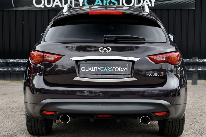 Infiniti FX30d S Premium 1 Former Keeper + Full History + Huge Specification Image 4