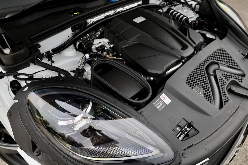 Porsche Macan GTS Delivery Mileage + VAT Qualifying + Extended Leather + Pano Roof Image 22