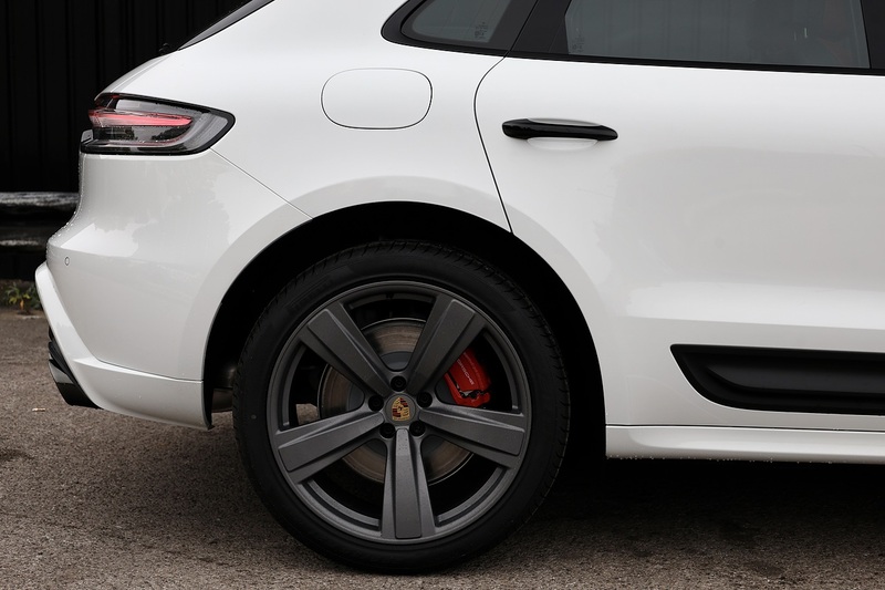 Porsche Macan GTS Delivery Mileage + VAT Qualifying + Extended Leather + Pano Roof Image 29