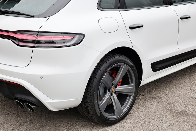 Porsche Macan GTS Delivery Mileage + VAT Qualifying + Extended Leather + Pano Roof Image 28