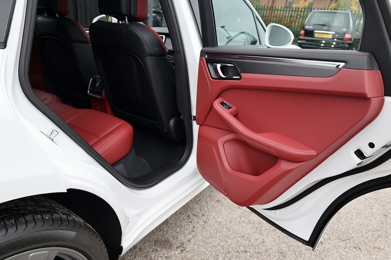 Porsche Macan GTS Delivery Mileage + VAT Qualifying + Extended Leather + Pano Roof Image 33