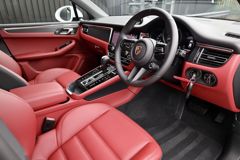 Porsche Macan GTS Delivery Mileage + VAT Qualifying + Extended Leather + Pano Roof Image 10