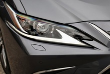 Lexus ES 300h 1 Owner + Full Lexus Main Dealer + VAT Qualifying + Sunroof - Thumb 8