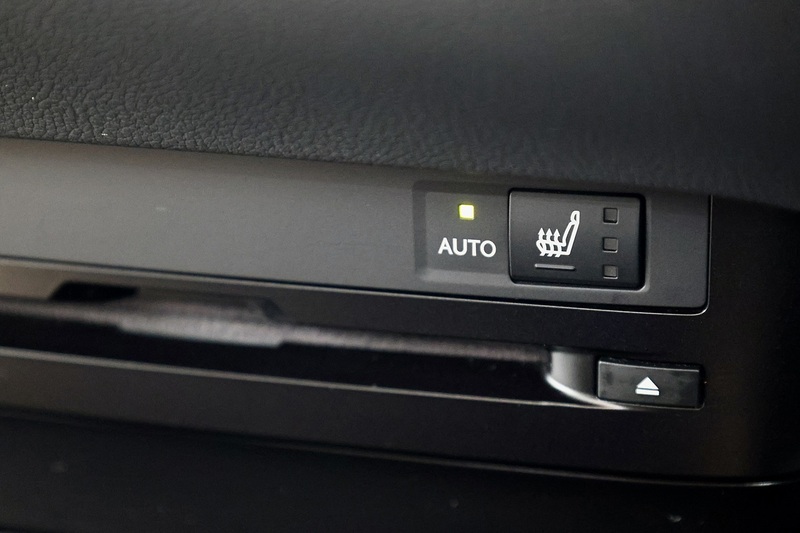 Lexus ES 300h 1 Owner + Full Lexus Main Dealer + VAT Qualifying + Sunroof Image 16