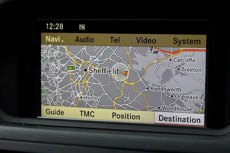 Mercedes-Benz E350 CDI AMG Sport Coupe MB Dealer Plus 1 Owner + Just Serviced by MB + Pano Roof Image 14