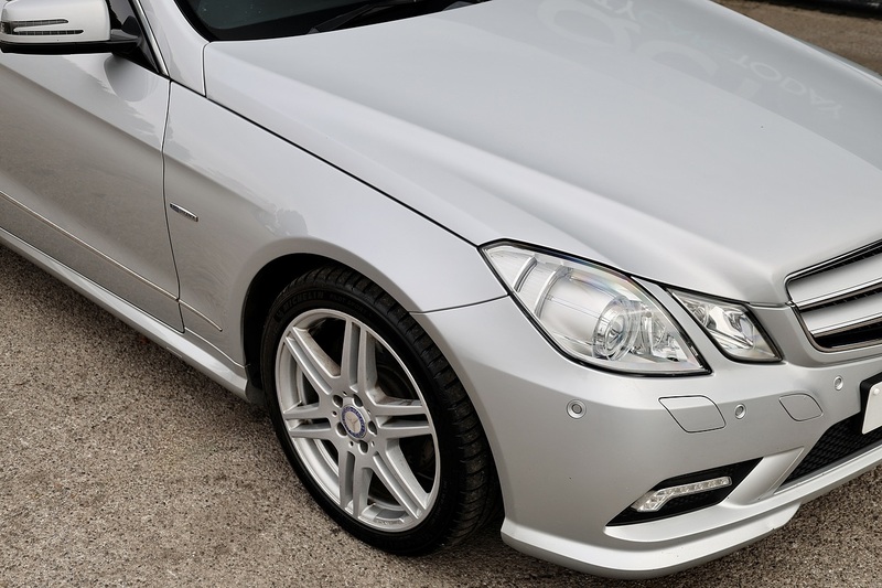 Mercedes-Benz E350 CDI AMG Sport Coupe MB Dealer Plus 1 Owner + Just Serviced by MB + Pano Roof Image 19
