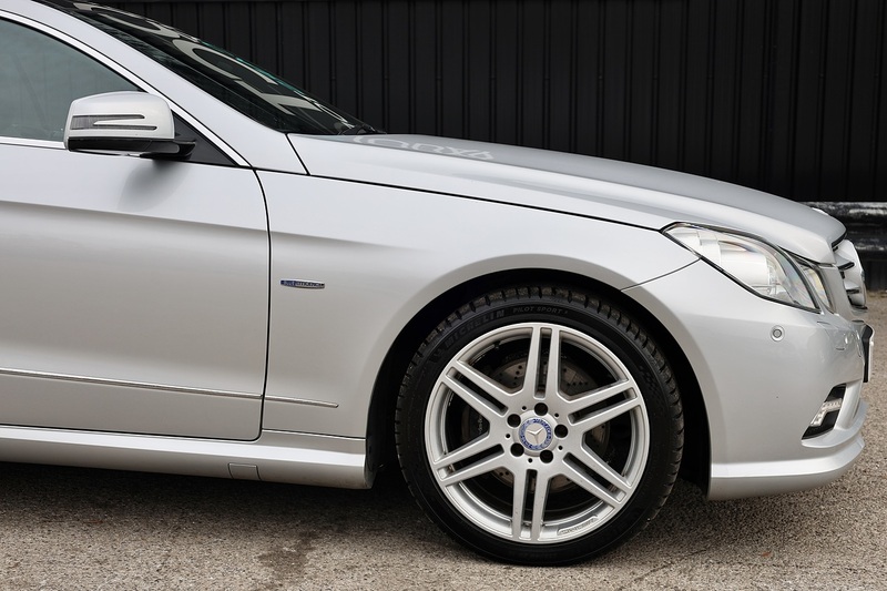 Mercedes-Benz E350 CDI AMG Sport Coupe MB Dealer Plus 1 Owner + Just Serviced by MB + Pano Roof Image 20