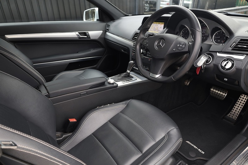 Mercedes-Benz E350 CDI AMG Sport Coupe MB Dealer Plus 1 Owner + Just Serviced by MB + Pano Roof Image 7