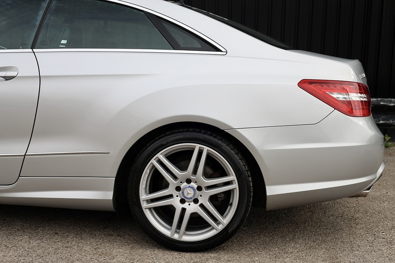 Mercedes-Benz E350 CDI AMG Sport Coupe MB Dealer Plus 1 Owner + Just Serviced by MB + Pano Roof Image 30