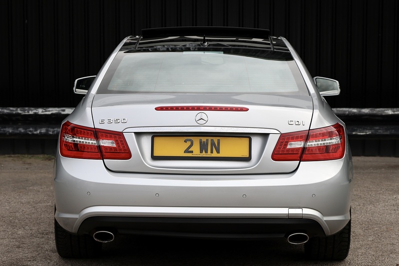 Mercedes-Benz E350 CDI AMG Sport Coupe MB Dealer Plus 1 Owner + Just Serviced by MB + Pano Roof Image 4