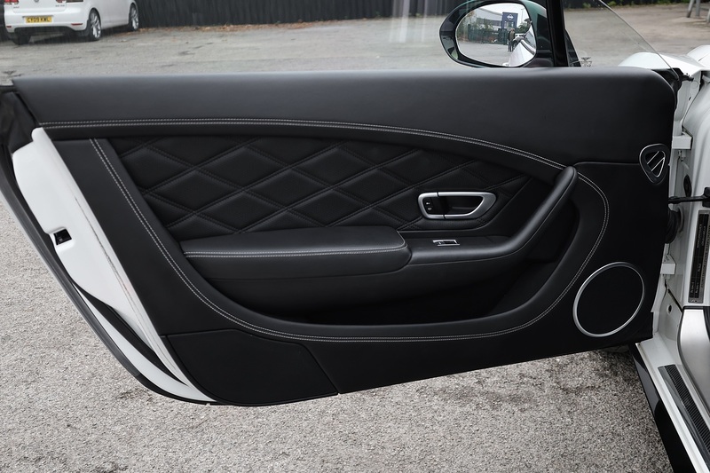Bentley Continental GT V8 S Mulliner Driving Spec + Bentley Sports Exhaust + Huge Spec + New Brakes etc Image 32