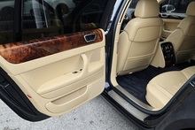 Bentley Continental Flying Spur 4 Former Keepers + Low Tax + High Spec - Thumb 39