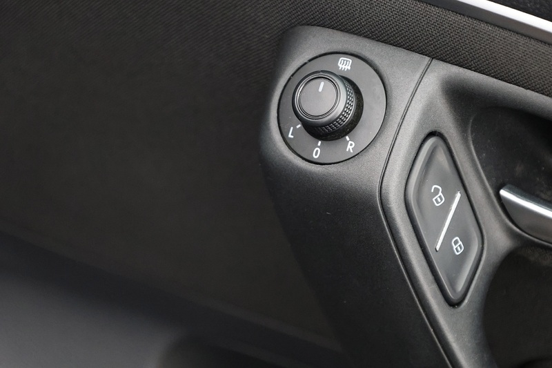 Volkswagen Polo 1.4 TDI 1 Lady Owner + Reverse Camera Image 16