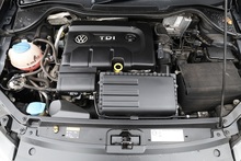 Volkswagen Polo 1.4 TDI 1 Lady Owner + Reverse Camera - Thumb 19