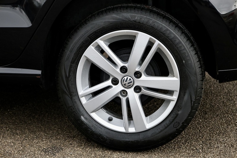 Volkswagen Polo 1.4 TDI 1 Lady Owner + Reverse Camera Image 32