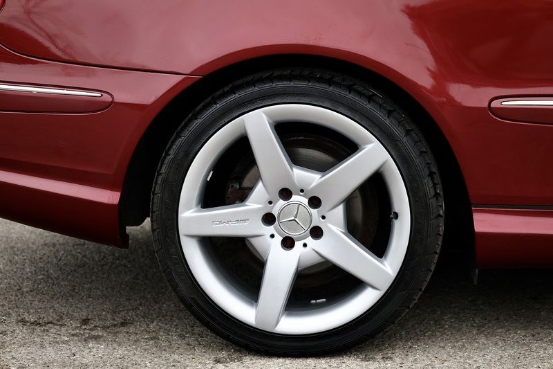 Mercedes-Benz CLK 200K AMG Sport Convertible Full Service History + Heated Seats + COMAND Image 29