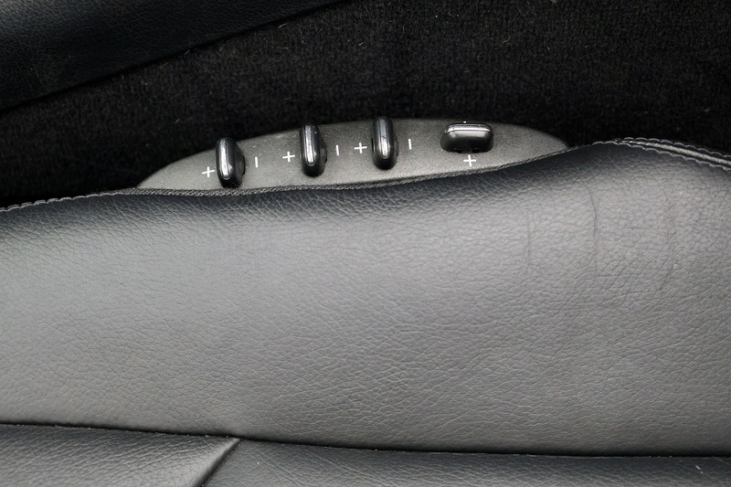 Mercedes-Benz CLK 200K AMG Sport Convertible Full Service History + Heated Seats + COMAND Image 31