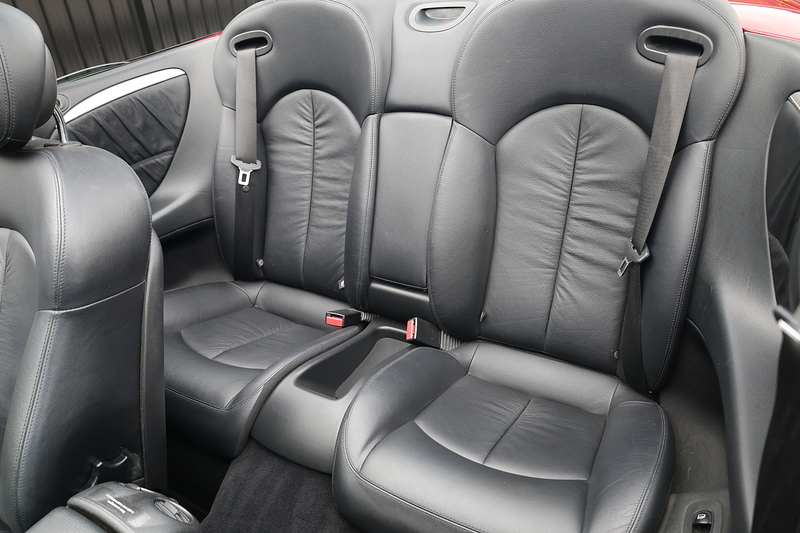 Mercedes-Benz CLK 200K AMG Sport Convertible Full Service History + Heated Seats + COMAND Image 17