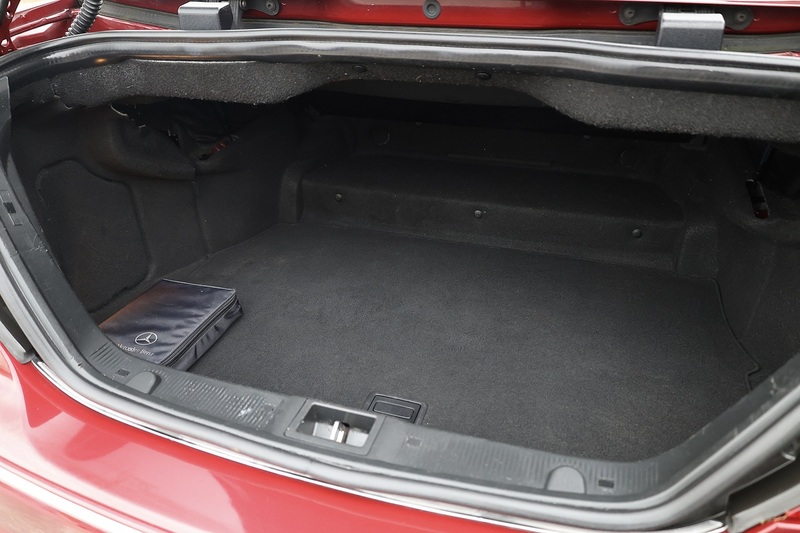 Mercedes-Benz CLK 200K AMG Sport Convertible Full Service History + Heated Seats + COMAND Image 35