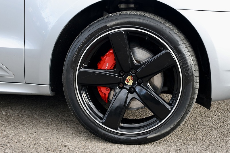 Porsche Macan GTS Full Porsche Main Dealer History + Pano Roof + Air Suspension Image 43