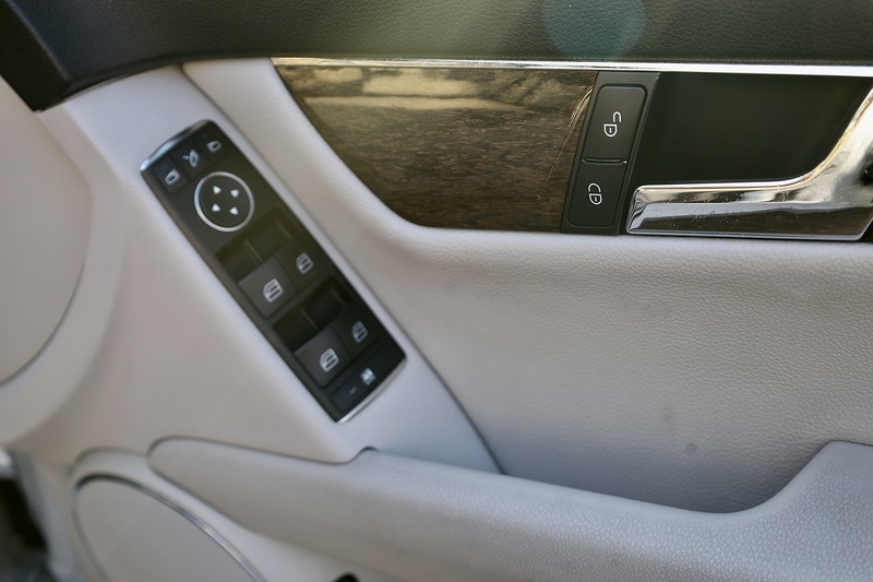 Mercedes-Benz C350 CDI Elegance 2 Former Keepers + Just Serviced by MB + New Sub-Frame by Mercedes Image 16