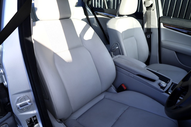 Mercedes-Benz C350 CDI Elegance 2 Former Keepers + Just Serviced by MB + New Sub-Frame by Mercedes Image 15