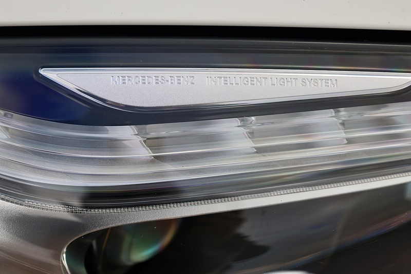 Mercedes-Benz SL 400 AMG Sport Panoramic Roof + AirScarf + Harmon Kardon Image 18