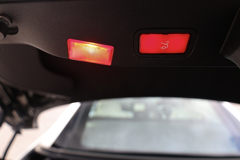 Mercedes-Benz SL 400 AMG Sport Panoramic Roof + AirScarf + Harmon Kardon Image 21