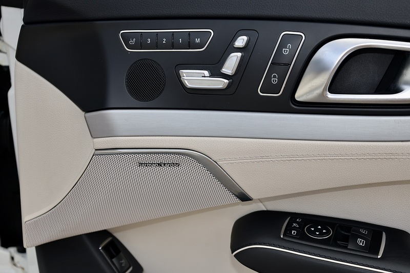 Mercedes-Benz SL 400 AMG Sport Panoramic Roof + AirScarf + Harmon Kardon Image 31