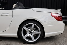 Mercedes-Benz SL 400 AMG Sport Panoramic Roof + AirScarf + Harmon Kardon - Thumb 36