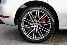 Porsche Macan Turbo 2 Former Keepers + Pano Roof + Air Suspension + Digital TV - Thumb 43